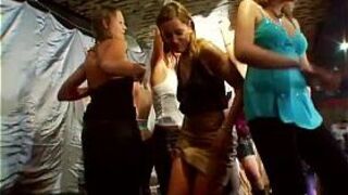 Видео с непрофессиональной секс-вечеринкой - порно видео