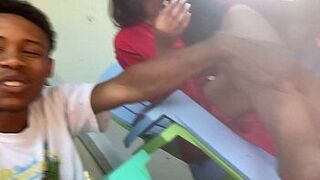 мой сосед пришел за сахаром получил немного лил д - порно видео