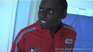 Межрасовое посвящение порноактрисы - порно видео